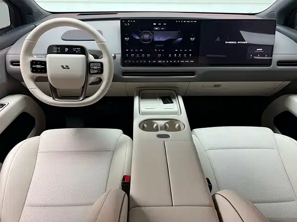Li Auto i6 2025, фото 11