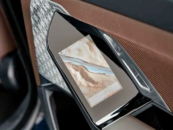 BMW i7 2023, фото 26