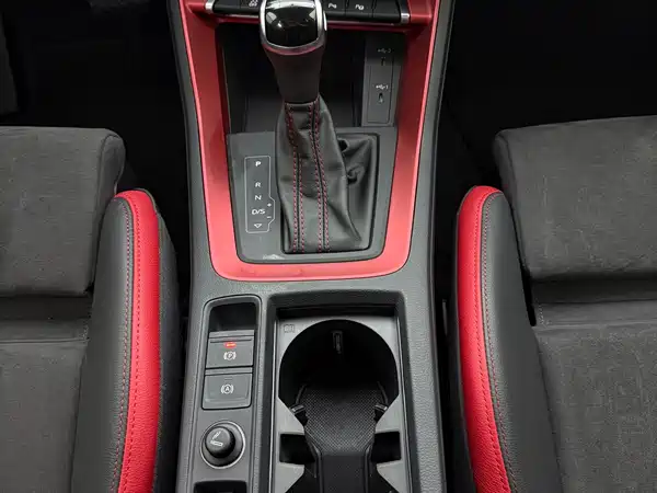 Audi Q3 2022, фото 11