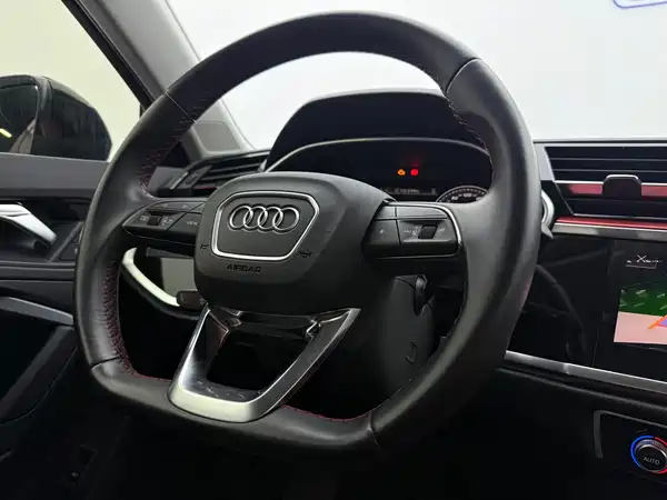 Audi Q3 2022, фото 13