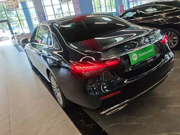Mercedes-Benz E-Class 2022, фото 4