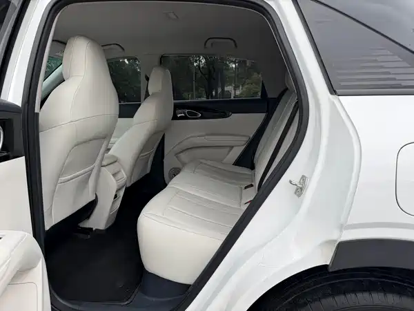 Geely EX2 2025, фото 5