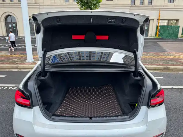 BMW 5 Series 2022, фото 13