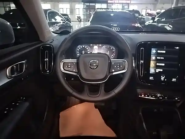 Volvo XC40 2022, фото 6