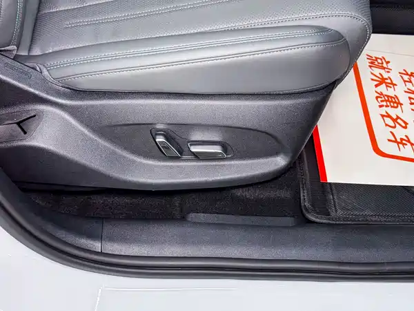 BYD Song L DM-i 2024, фото 14