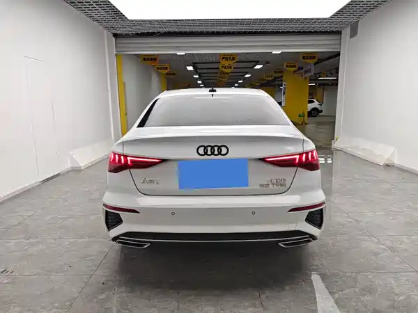 Audi A3 2023, фото 10