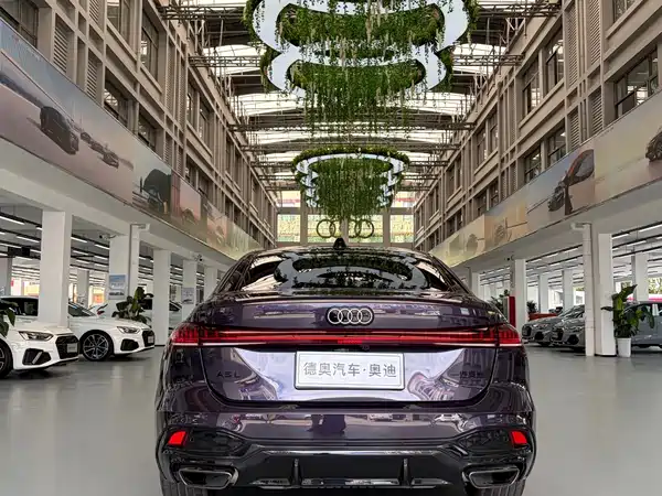 Audi A5L 2025, фото 11
