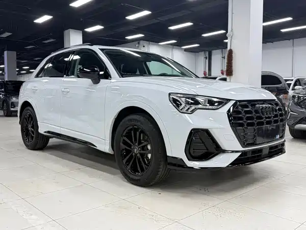 Audi Q3 2022, фото 4