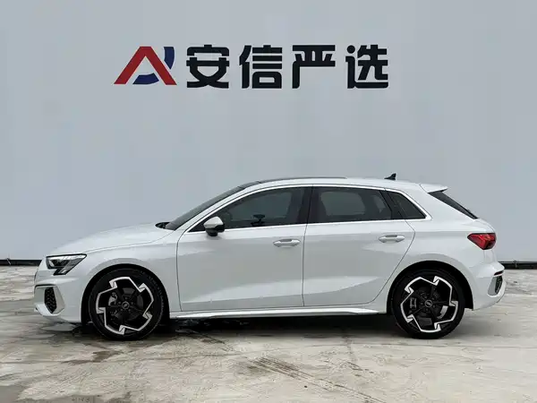 Audi A3 2023, фото 9