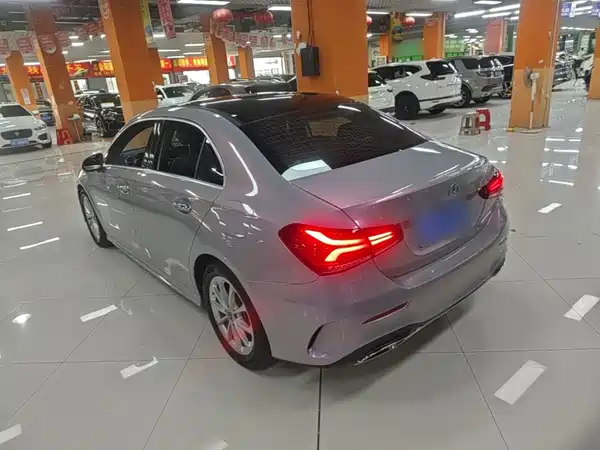 Mercedes-Benz A-Class 2022, фото 4