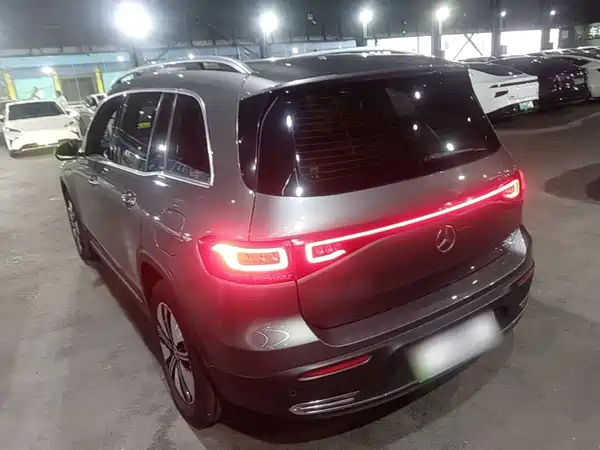 Mercedes-Benz EQB 2023, фото 4