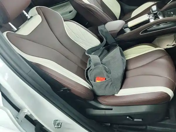 Geely Monjaro 2021, фото 24