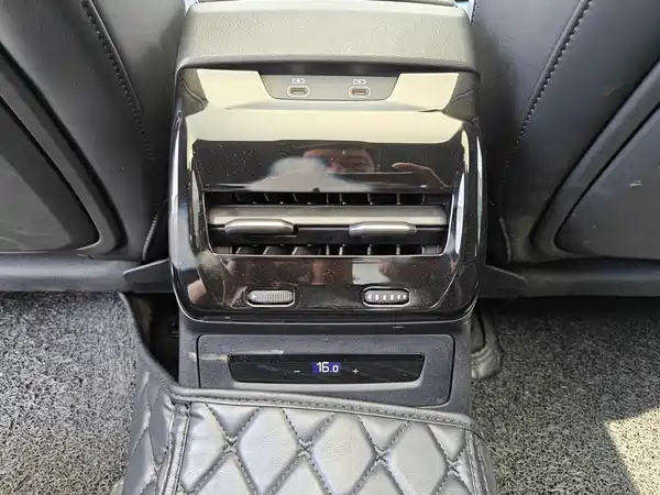Audi A5L 2025, фото 9
