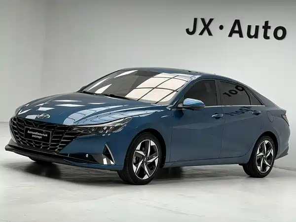 Hyundai Elantra 2022