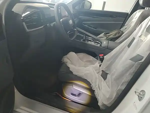 Geely Boyue 2026, фото 15