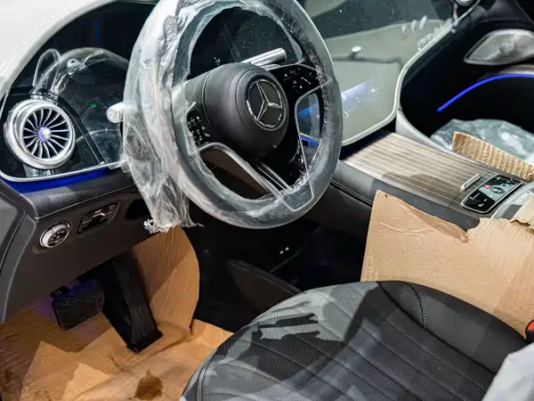 Mercedes-Benz EQS SUV 2025, фото 19