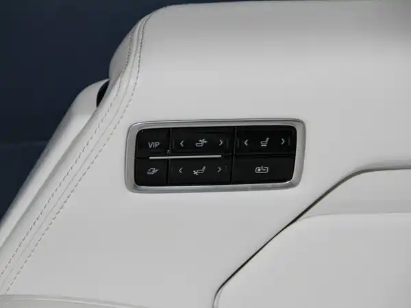 Buick Century 2023, фото 28