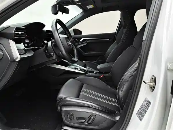 Audi A3 2023, фото 19