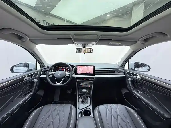 Volkswagen Tiguan L 2023, фото 17