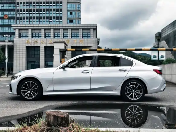BMW 3 Series 2022, фото 7
