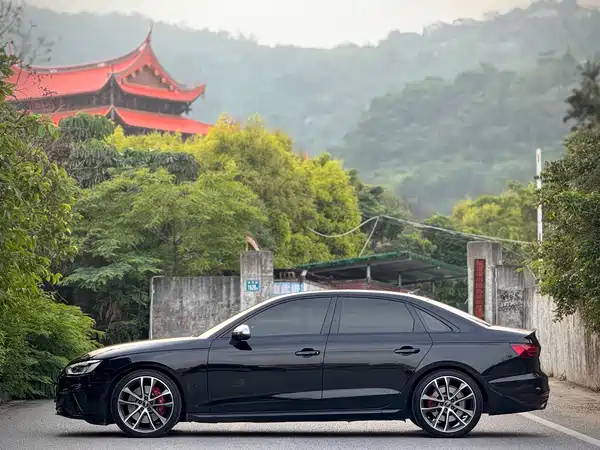 Audi S4 2024, фото 7