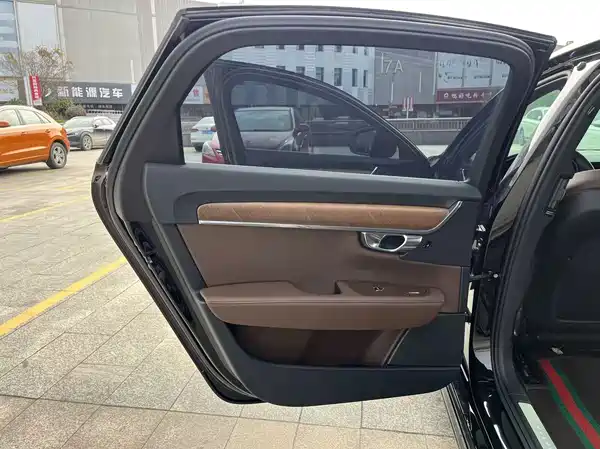 Volvo S90 2022, фото 14