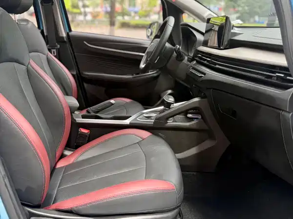 Geely Vision X3 2021, фото 13