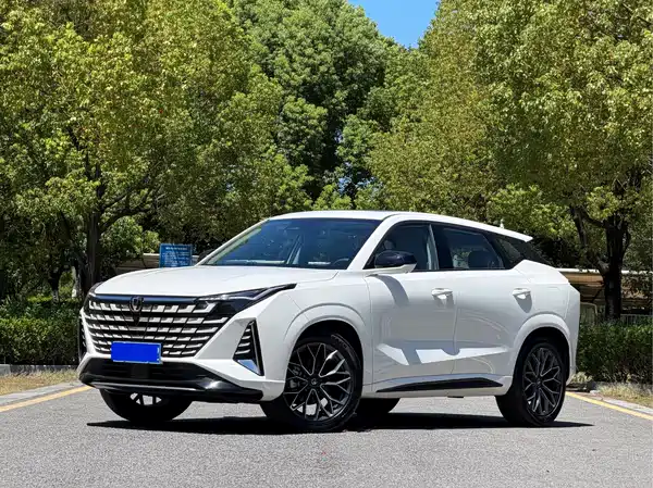 Changan UNI-Z 2025