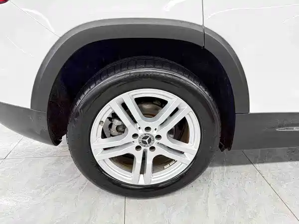 Mercedes-Benz GLB 2023, фото 20