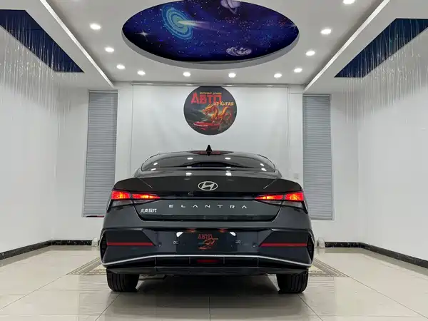 Hyundai Elantra 2023, фото 18