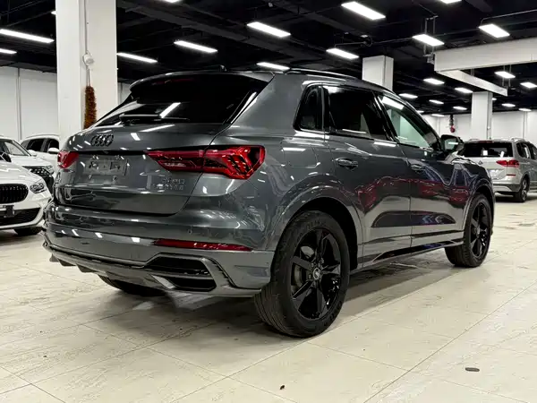 Audi Q3 2022, фото 5