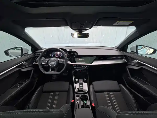 Audi A3 2023, фото 17