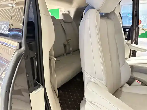 Buick GL8 2023, фото 15