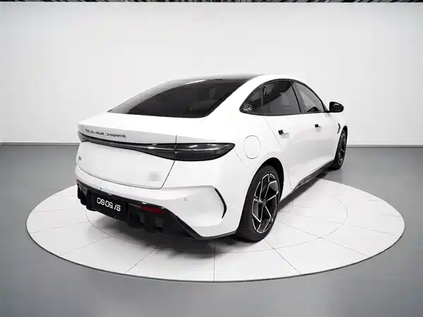 BYD Seal 2022, фото 7