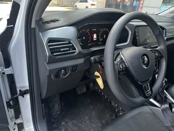 Volkswagen T-Cross 2022, фото 16
