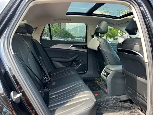 Hongqi H5 2023, фото 19