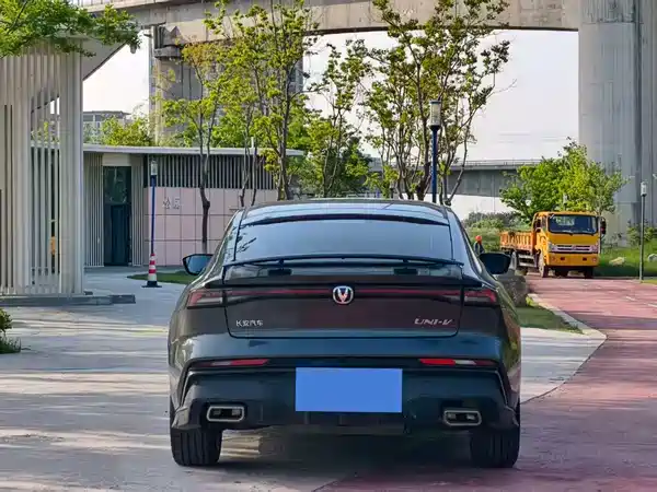 Changan UNI-V 2025, фото 8