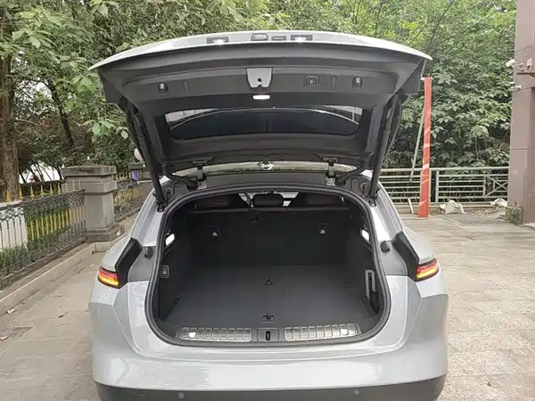 NIO ET5T 2023, фото 19