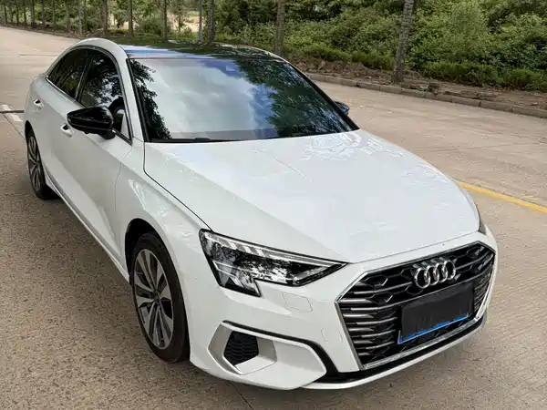 Audi A3 2022, фото 2