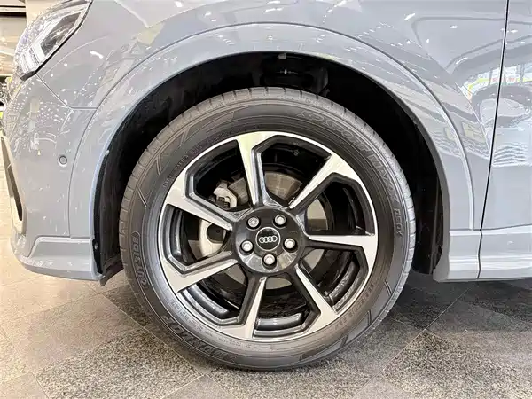 Audi Q3 2022, фото 12