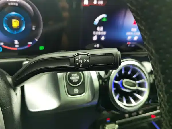 Mercedes-Benz GLB 2023, фото 13