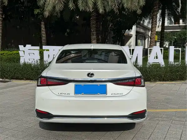Lexus ES 2022, фото 5