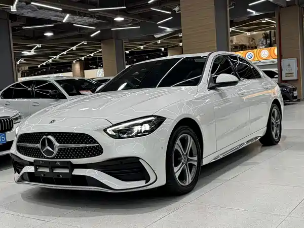 Mercedes-Benz C-Class 2022
