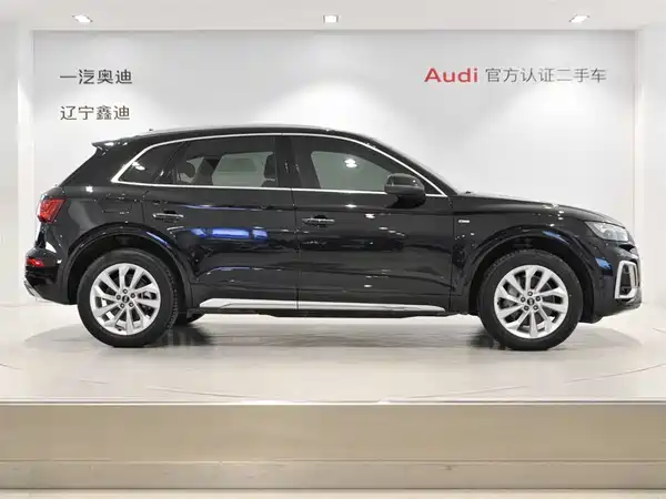 Audi Q5L 2022, фото 2