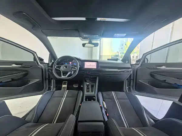 Volkswagen Golf 2023, фото 10