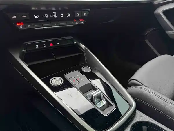 Audi A3 2022, фото 13