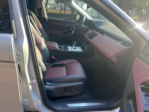Land Rover Range Rover Evoque PHEV 2022, фото 16