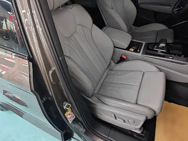 Audi Q5L 2023, фото 20