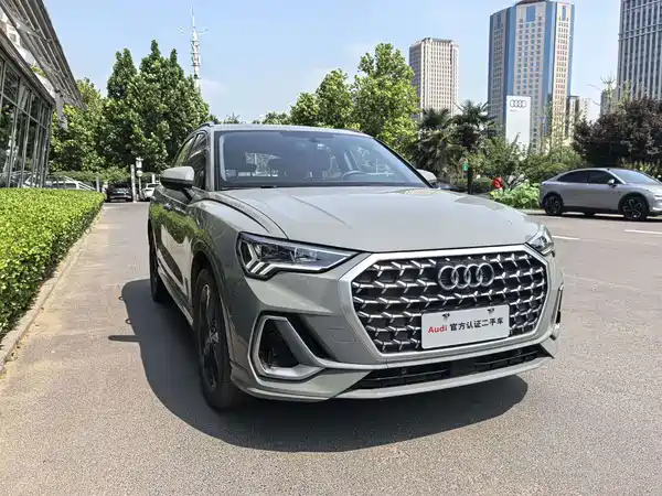 Audi Q3 2024, фото 10