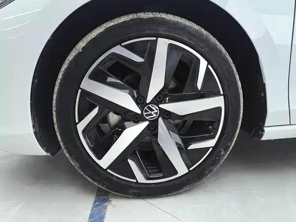 Volkswagen Lamando 2023, фото 6